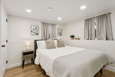 Luxury Furnished Room Rentals_All Utilities Inclu Main Photo