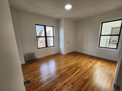 Huge rooms in Spacious 4bed/1bath apartment Main Photo
