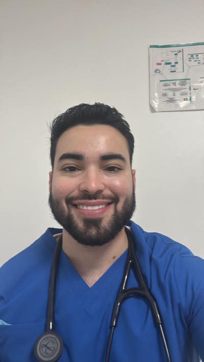 Doctor seeking quiet room (furnished/unfurnished) Main Photo
