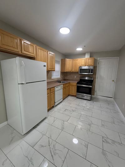 Beautiful Ground Level 1 Bedroom Apartment Now Ava Main Photo
