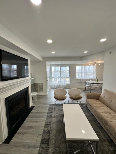Spacious Rooms Available in DC  Main Photo