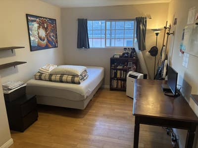 Roommate for Furnished Echo Park Sublet -June/July Main Photo