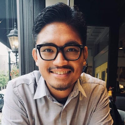 Professional Male seeks a small or large room Main Photo