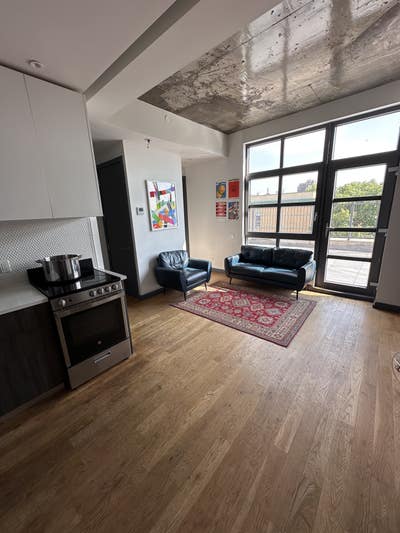 Room in Bushwick - Modern Apartment - J train Main Photo