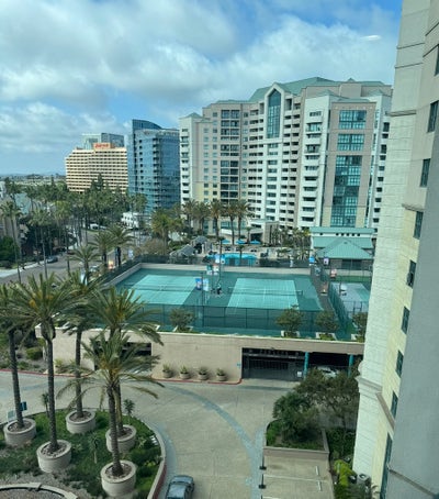 2 Rooms for Rent in Towers at Costa Verde Main Photo