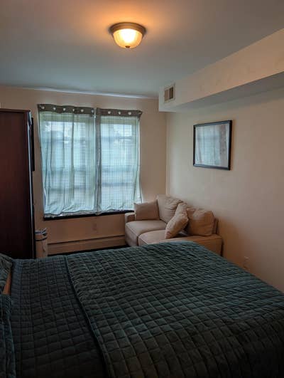 Fully Furnished Room with Utilities inc - $1500/mo Main Photo