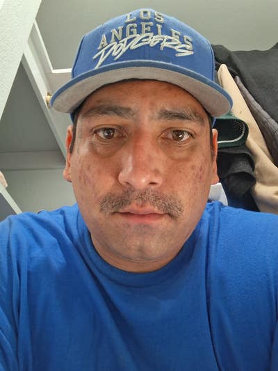 Man looking for room in Whittier with females Main Photo