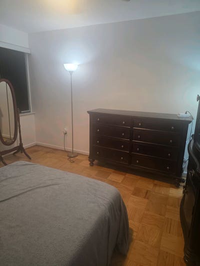 Spare room for rent Main Photo