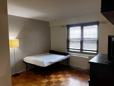 Awesome Apartment with rooms for rent.  Main Photo