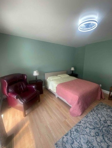 Peaceful Shared Home with Private Space Available! Main Photo