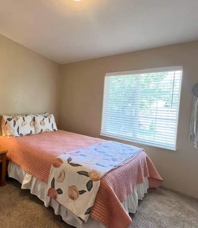 Just Good House for a Good Female/Male Main Photo
