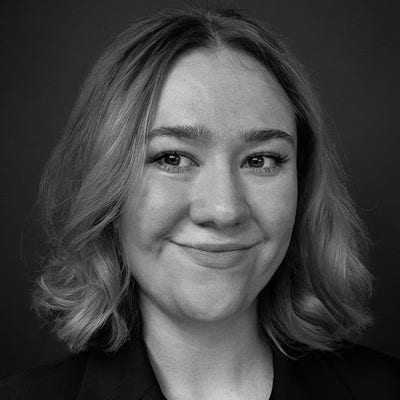 Female looking for a room in Los Angeles now Main Photo