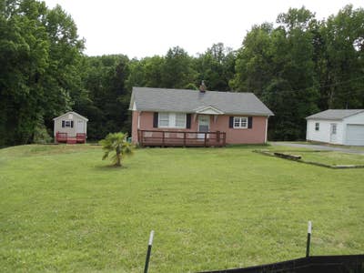  Country Living on One Acre Main Photo