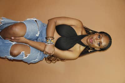 Responsible female looking for room in LA Main Photo