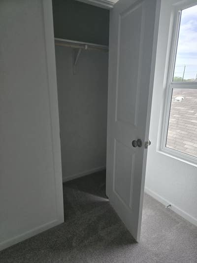 Room in quiet neighborhood  Main Photo