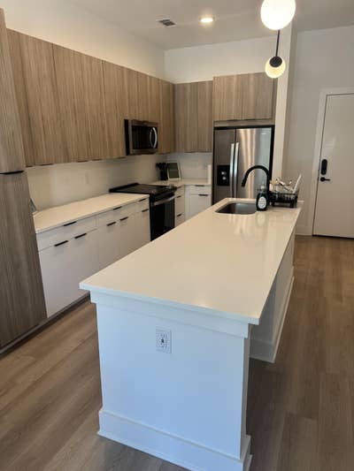 1 bed 1 bath fully furnished South End apartment Main Photo