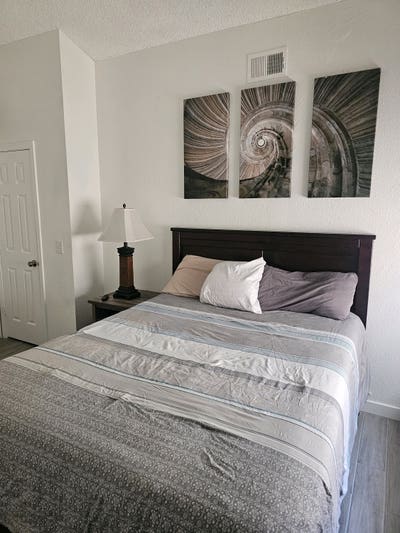 Large Room for Rent  Main Photo