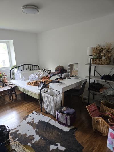 Sunny Master Bed Room in Gaithersburg  Main Photo