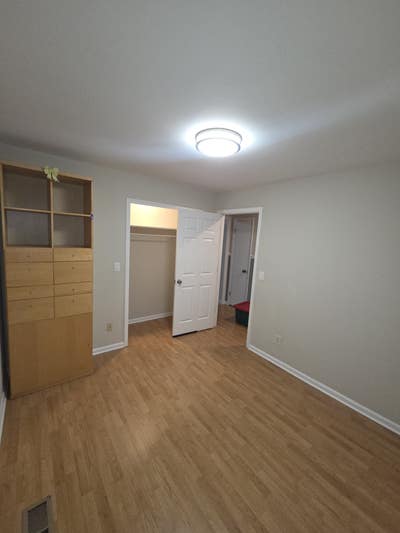 Modern Rooms for Rent-Freshly Updated with Hardwoo Main Photo