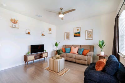 Designer-Furnished - 2 Bdr Resort Style Apartment Main Photo