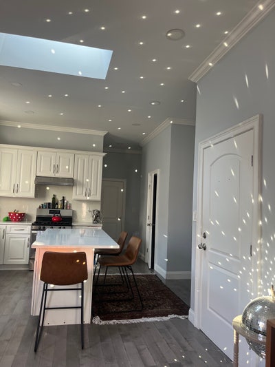 Large room in sunny apartment in Bushwick Main Photo