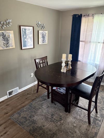 Charming 1 Bedshared 1 Bath Room in River Rouge | Main Photo