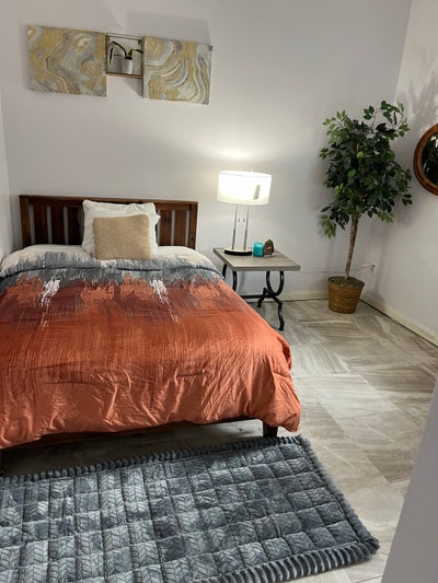 Furnished Room in Quiet Houston Home Main Photo