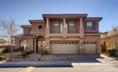 Beautiful home, gated, pool/spa Main Photo