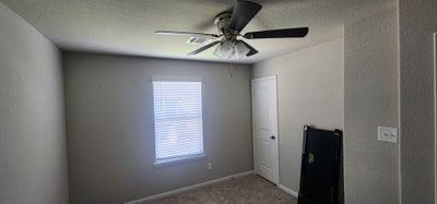 Room in a 2 story house near Lake Conroe Main Photo