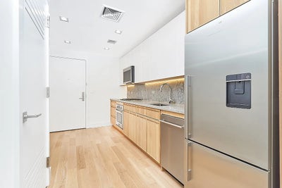 Near Windsor Terrace Spacious Luxury Studio Main Photo