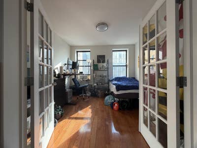 $1375 / 3br 1 Queens Plaza (7, E, F, N, W, M, R ) Main Photo