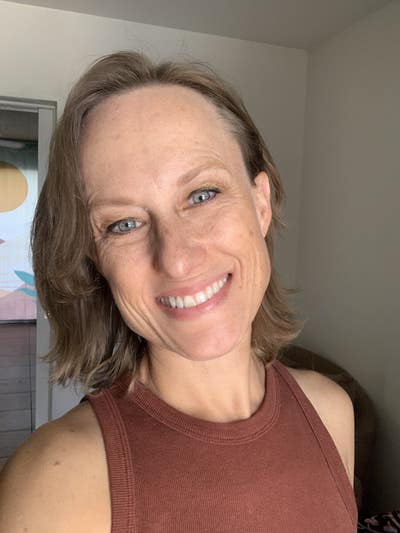 Seeking a friendly roommate that likes cats, ... Main Photo