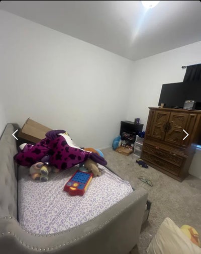 Room for rent  Main Photo