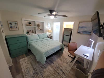 Newlyrenovated 1 acre home near NAS Jax Main Photo