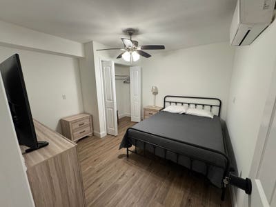 Private room in shared home Main Photo