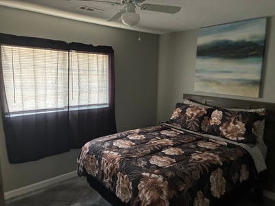 AffordableCleanComfortable Room Available Griffin  Main Photo