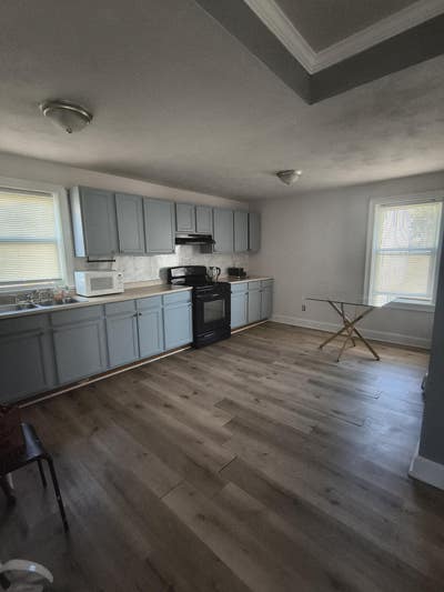Luxury Shared Space- Utilities Included Main Photo