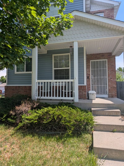 Seeking Roommate  Main Photo