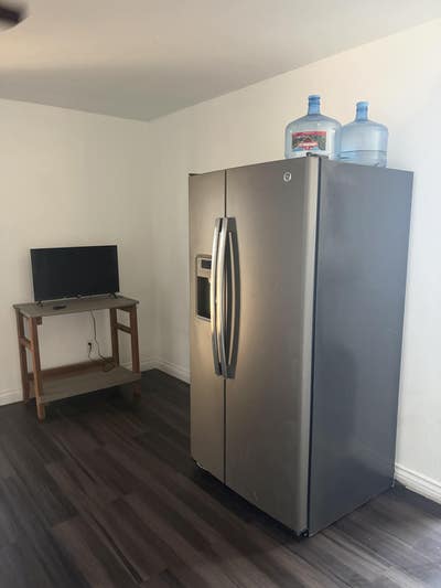 Masterbedroom-studio  $1400 Availz.Now Main Photo