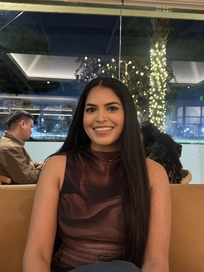 Female looking for a room in Orange County Main Photo