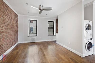 2 Rooms in 4 Bed / 2 Bath with Balcony + Rooftop  Main Photo