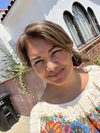 Female age 50 looking for a room in the Valley Main Photo