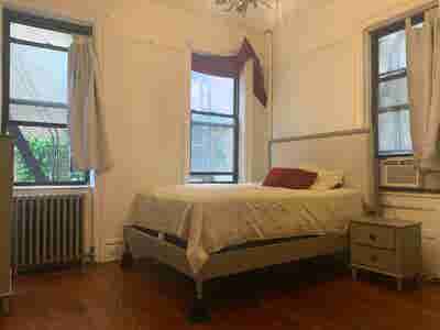 13'x14' room near Prospect Park Main Photo