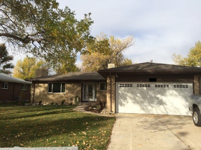 Cozy Basement Room for Rent in Cool House! ChCreek Main Photo