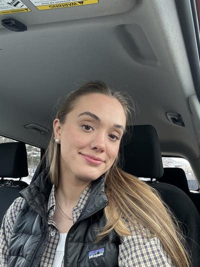 Hi! I’m Greer. I’m a student and work in ... Main Photo
