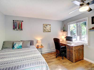 Looking for a roommate to sign new lease with me  Main Photo