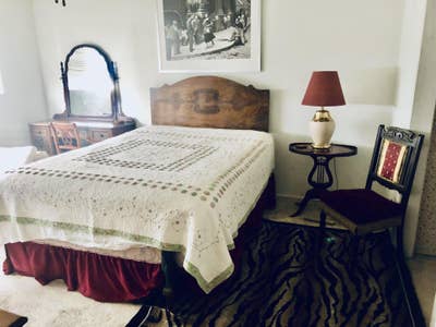 Nice Furnished Room Good Neighborhood Can Do $950. Main Photo
