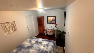 One private room shared bathroom and nice patio  Main Photo