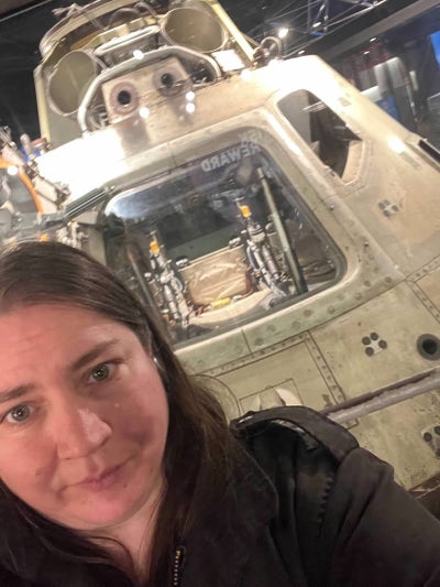 44 year old Female seeks a small or large room Main Photo