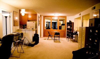 Single Room in 2 bed apartment in Los Angeles Main Photo